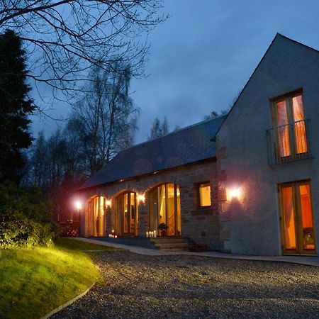 Tigh Na Bruaich Bed and Breakfast Kingussie Esterno foto